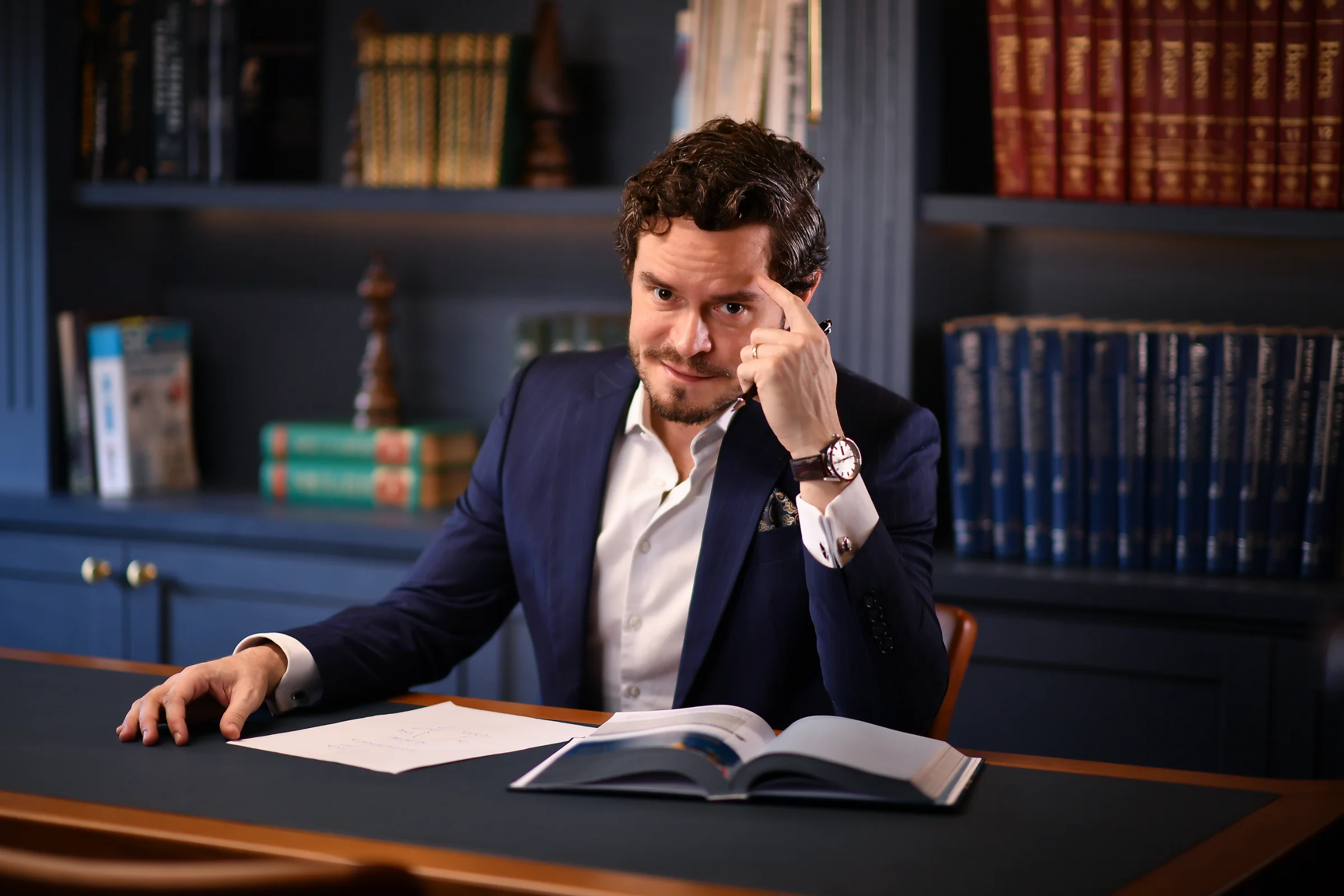 Dr. Fernando Cruvinel no consultório